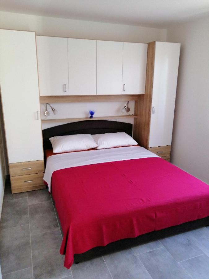 Apartmani Grabovcic Punat Exterior foto